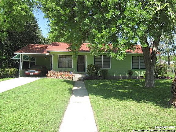 2nd image of 205 Vivian Ln