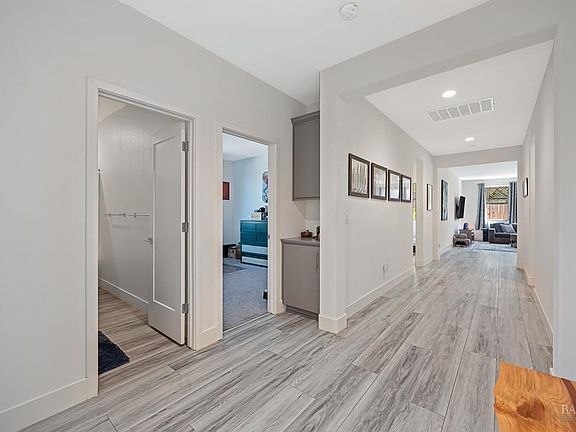 5th image of 5708 Kassandra Place