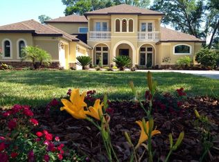121 Falling Water Dr, Brandon, FL 33511