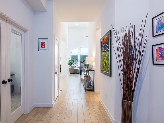 2nd image of 24914 Mountclair Hollow Ln