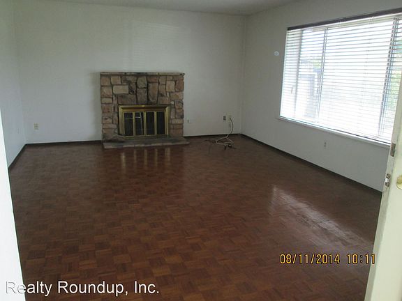 5th image of 8268 Village Creek Way
