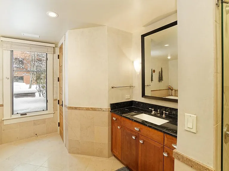 101 Spring St #102 — Photo 11
