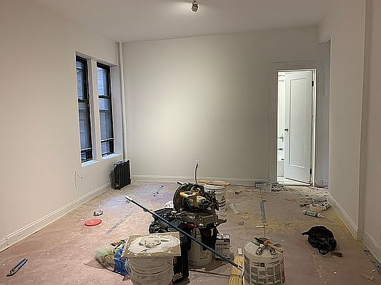 5th image of 356 Saint Johns Pl APT 1E