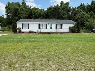 105 Hillcreek Dr, Parkton, NC 28371