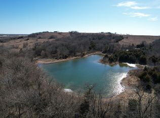 33757 S Davis Rd, Reading, KS 66868