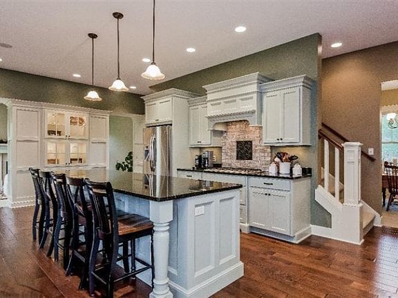 4th image of 2040 Pine Nook Ct SE