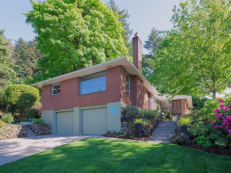 6228 SE Belmont St — Photo 1