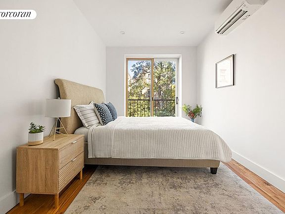 4th image of 247 Mount Hope Pl #A