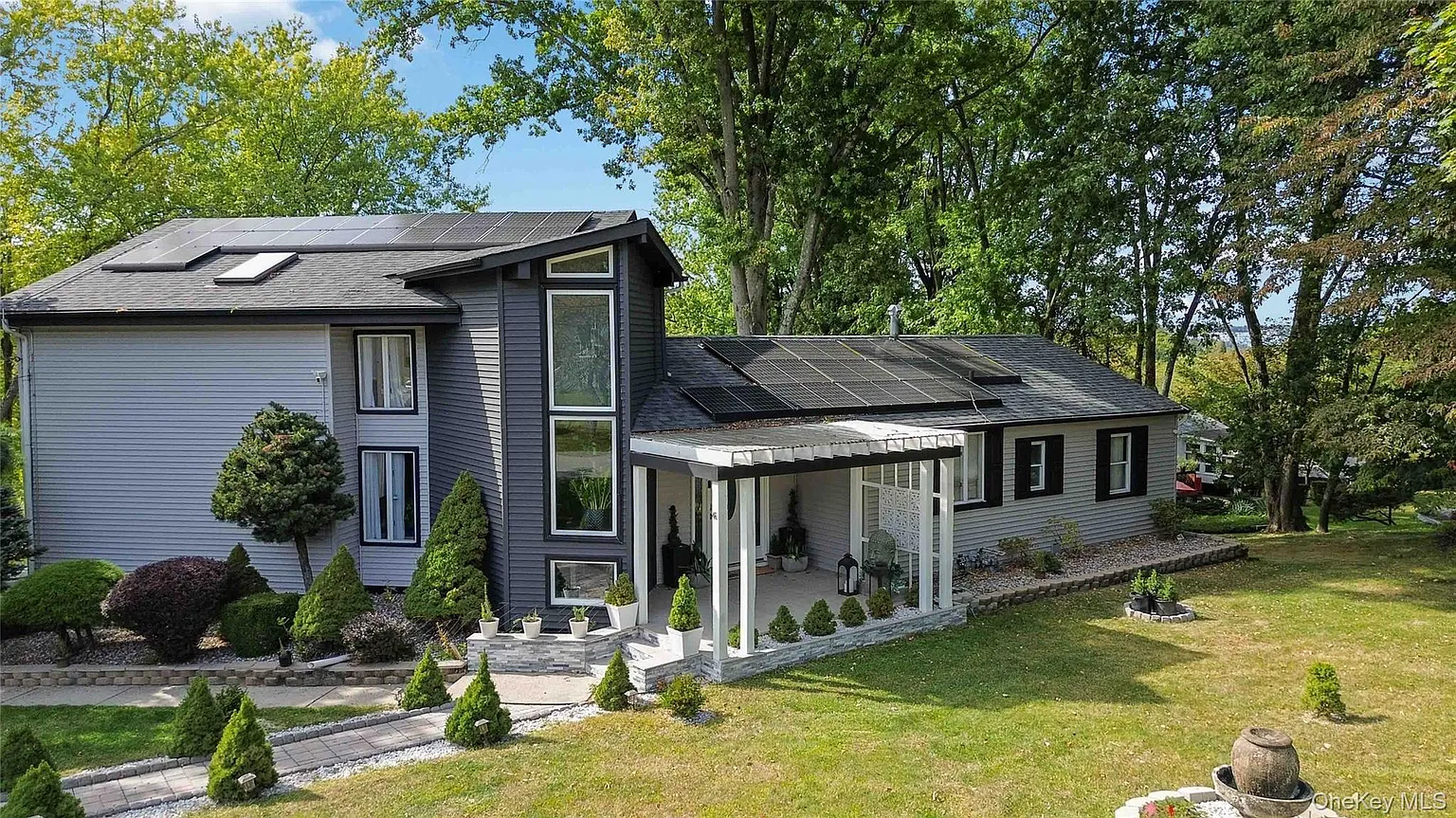 46 Woodland Road photo 1