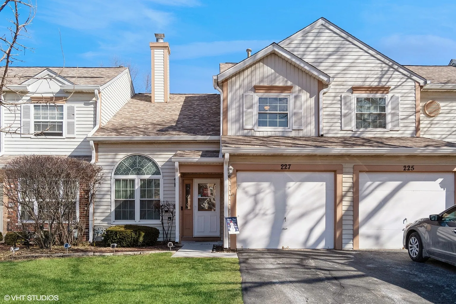 227 Ascot Ln photo 1