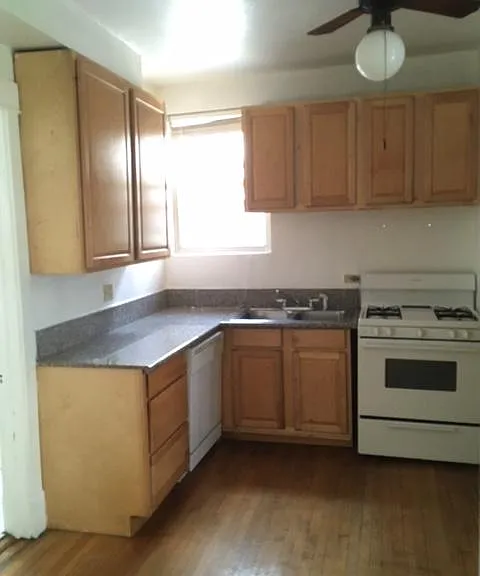 3246 N Seminary Ave #1R — Photo 6