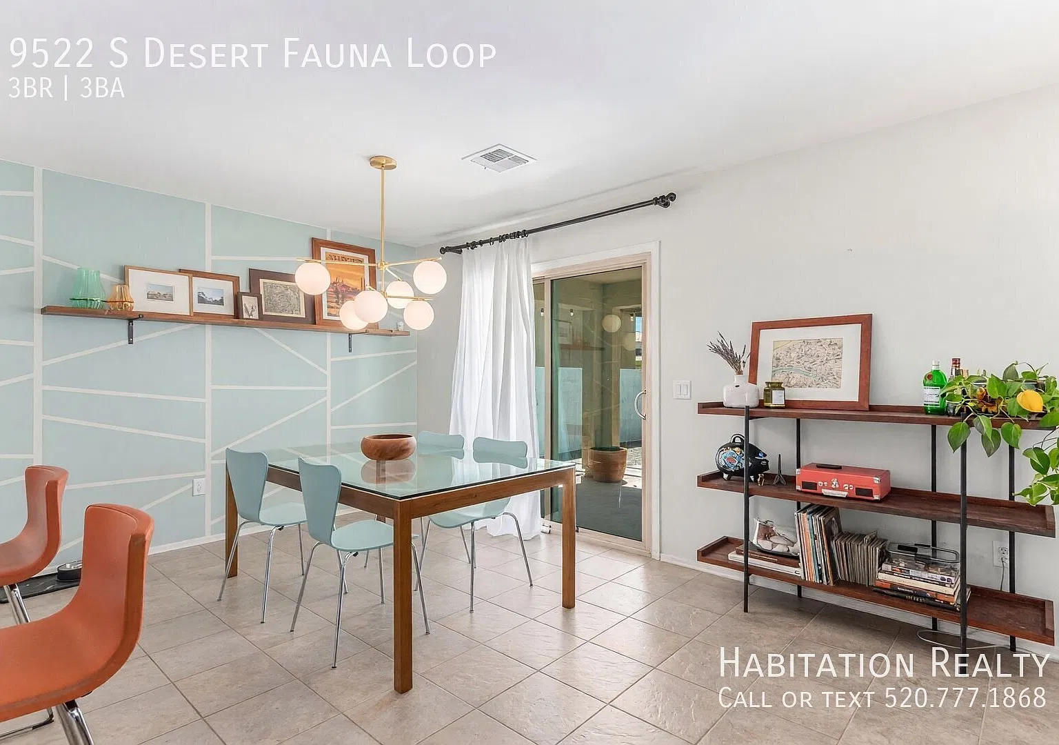 Stylish 3 bed/2.5 bath with gorgeous views in Vail/Rita Ranch! — Photo 3