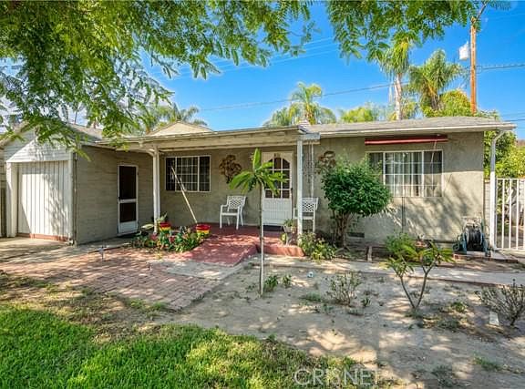 2nd image of 209 S Orchard Dr