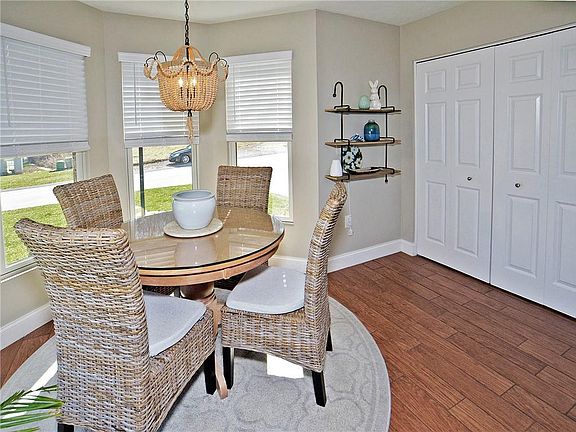 4th image of 39 Grayhawk Ct