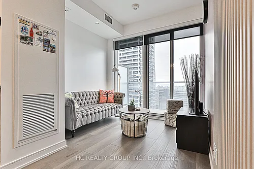 3 Gloucester St #3912 Photo 1