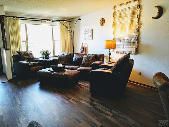 3rd image of 5 Windbridge Ln