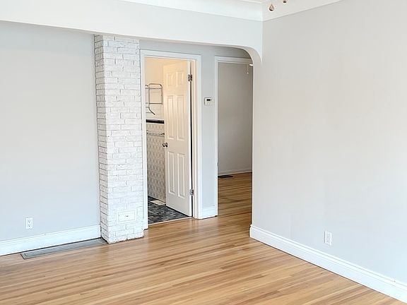 5th image of 1107 California Ave