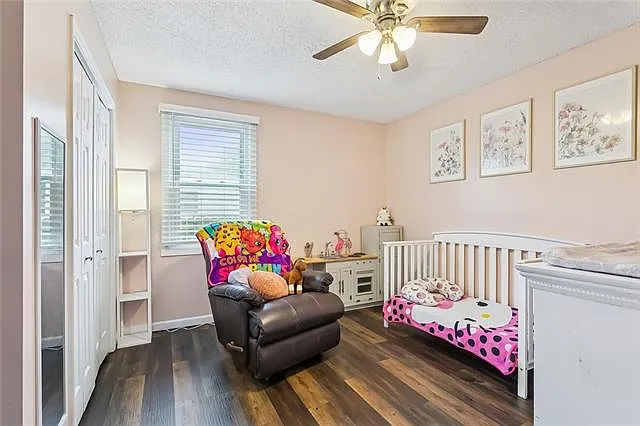 2220 Lloyds Ave — Photo 12
