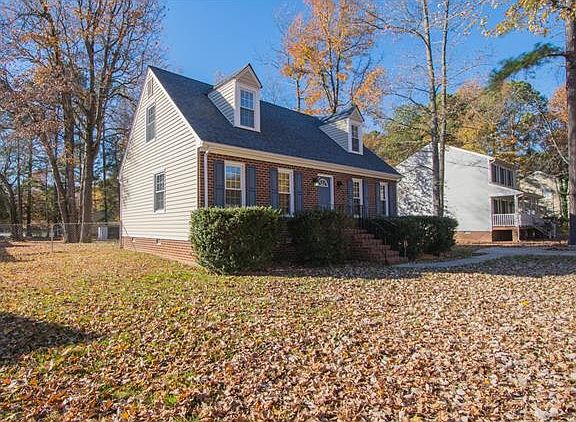 3rd image of 14820 Blue Rock Dr
