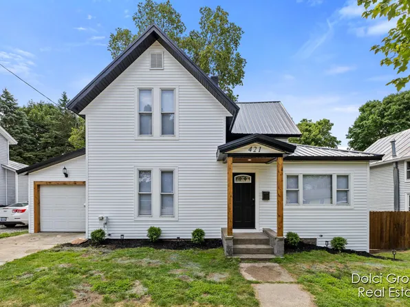 421 Lafayette St, Ionia, MI 48846