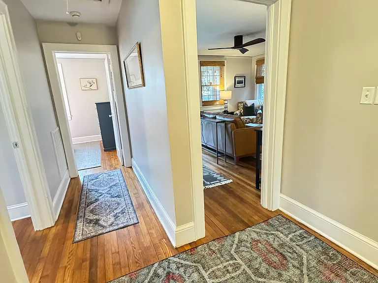 306 W Park Ave — Photo 9