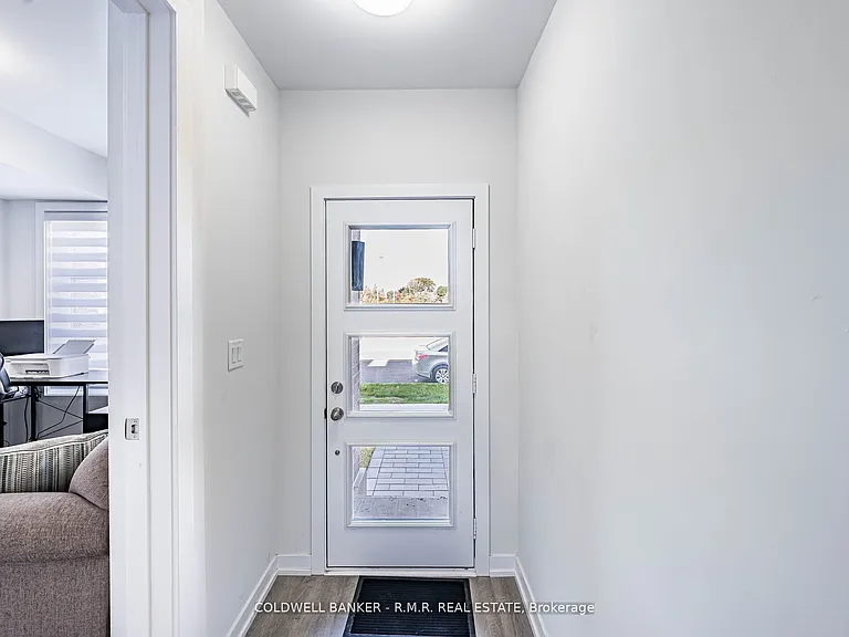 136 Brockley Dr — Photo 5