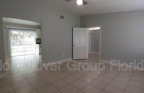 2nd image of 6008 Beechmont Blvd
