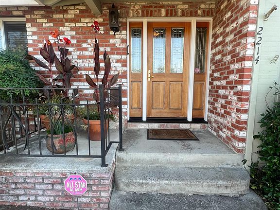 4th image of 2214 Gainsborough Avenue
