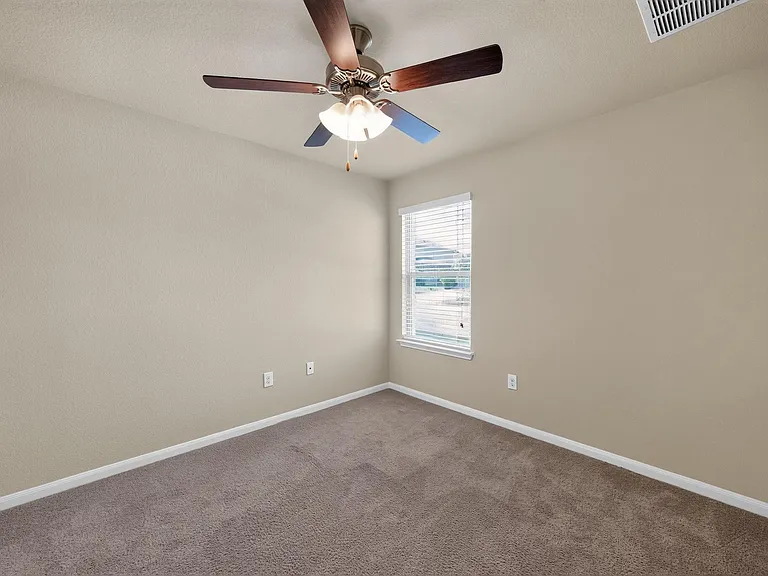 1919 Mexia Dr — Photo 11