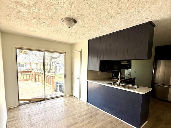 4th image of 600 Powahatan Ct W