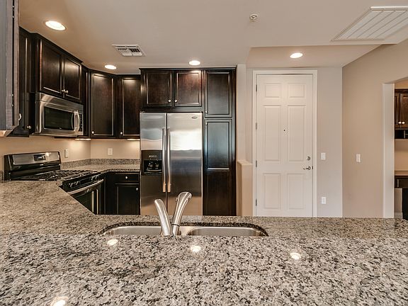 4th image of 5350 E Deer Valley Dr Unit 4275