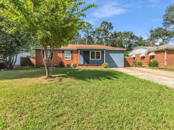 3186 S Edgeware Rd, Memphis, TN 38118