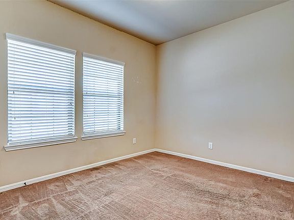 4th image of 2534 Grey Reef Dr