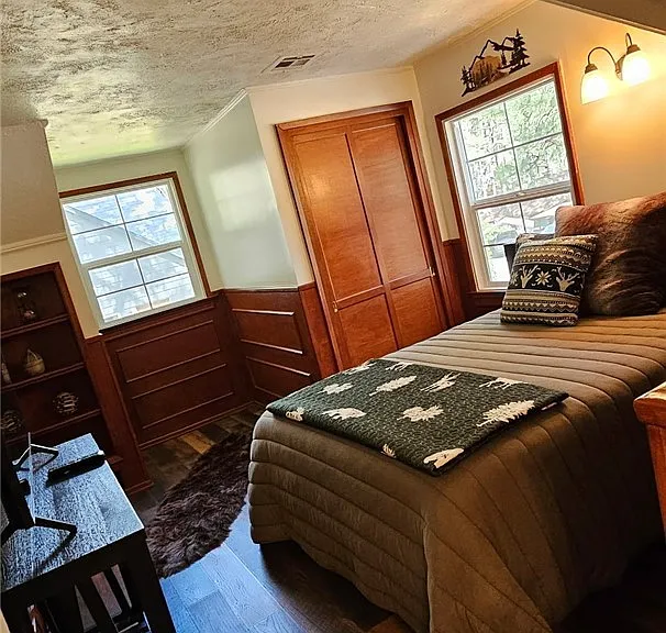 1155 Lark Dr — Photo 13