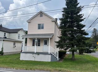 292 Colonial Ave, Mount Carmel, PA 17851