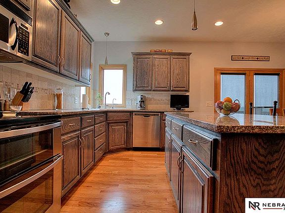 5th image of 25075 Coral Ln