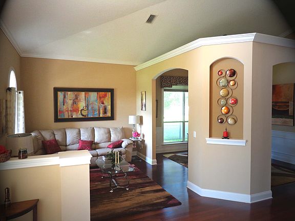 4th image of 1059 W Dorchester Dr