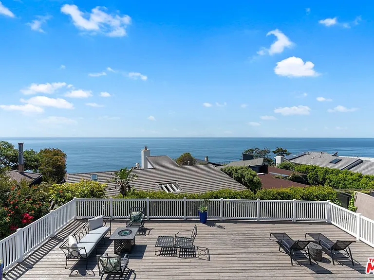 31518 Broad Beach Rd — Photo 2