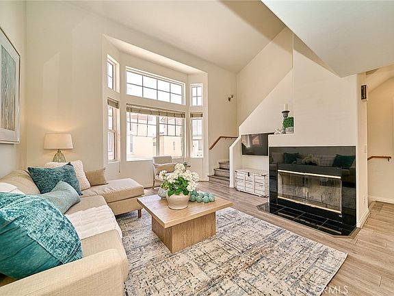 5th image of 15908 Halldale Ave #B