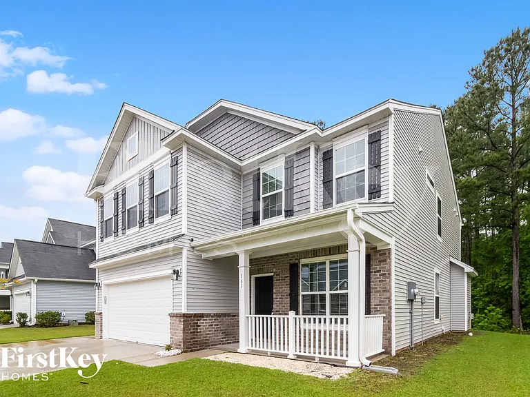 161 Vango Dr — Photo 2