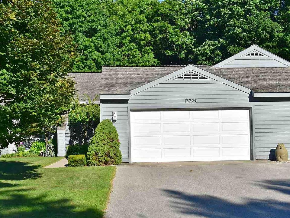 1st image of 3724 Country Club Dr