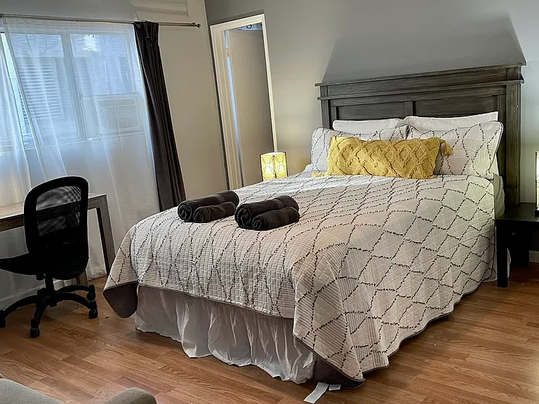 1656 Malcolm Ave #1 — Photo 1