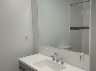 527 Kossuth St, Riverside, NJ 08075