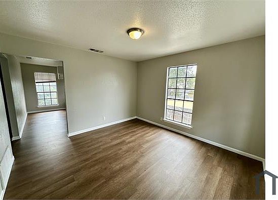 2nd image of 1519 Valencia APT 5