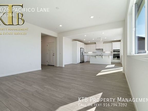 4th image of 1026 Pacifico Ln