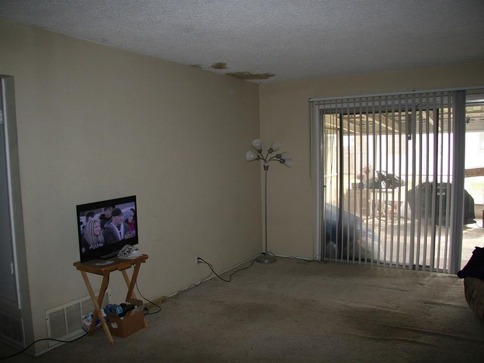 2nd image of 3129 W Richert Ave