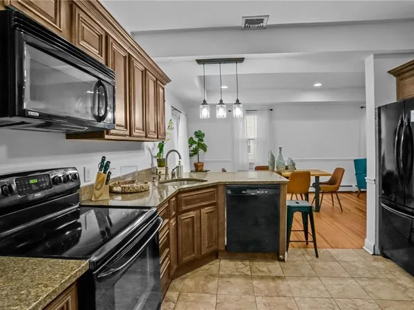183 Alabama Ave, Providence, RI 02905