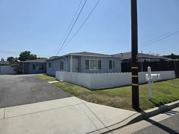 285 Costa Mesa St, Costa Mesa, CA 92627