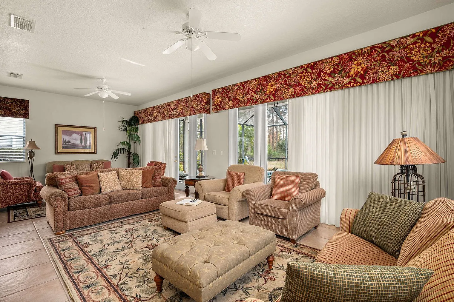5 bed, 5.0 bath, 3304 sqft, $4,426 — Photo 4