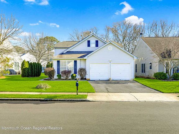 2nd image of 49 Orchid Ln
